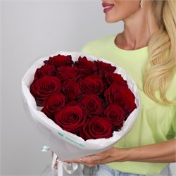 15 красных роз Эксплорер 60 см 2537